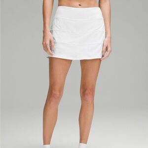 LULULEMON mini skirt!! Pace rival mid-rise skirt!!